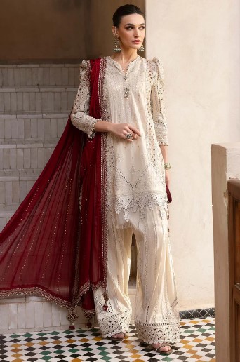 Embroidered lawn suit with chiffon dupatta and cambric trousers – perfect for Pakistani fashion lovers