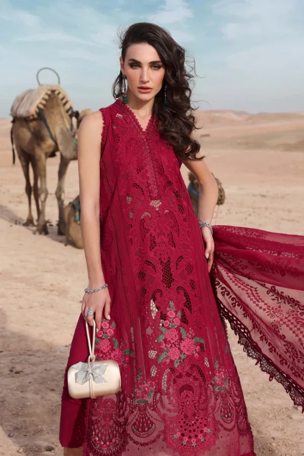 Summer cloth in bold red – Scarlett by Mashaim with floral embroidery