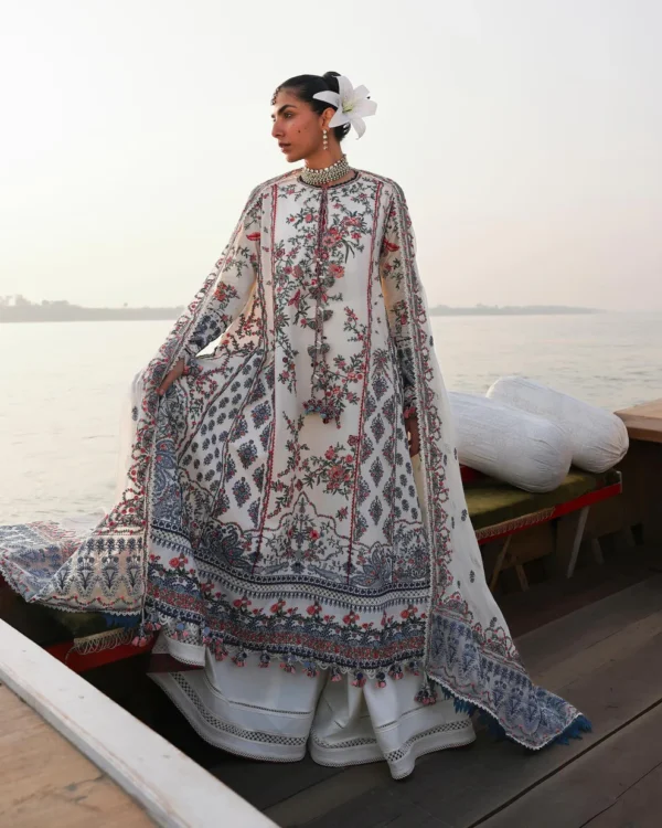 Buy Luxury Pakistani Lawn Suits online – 3-Piece Embroidery Suit