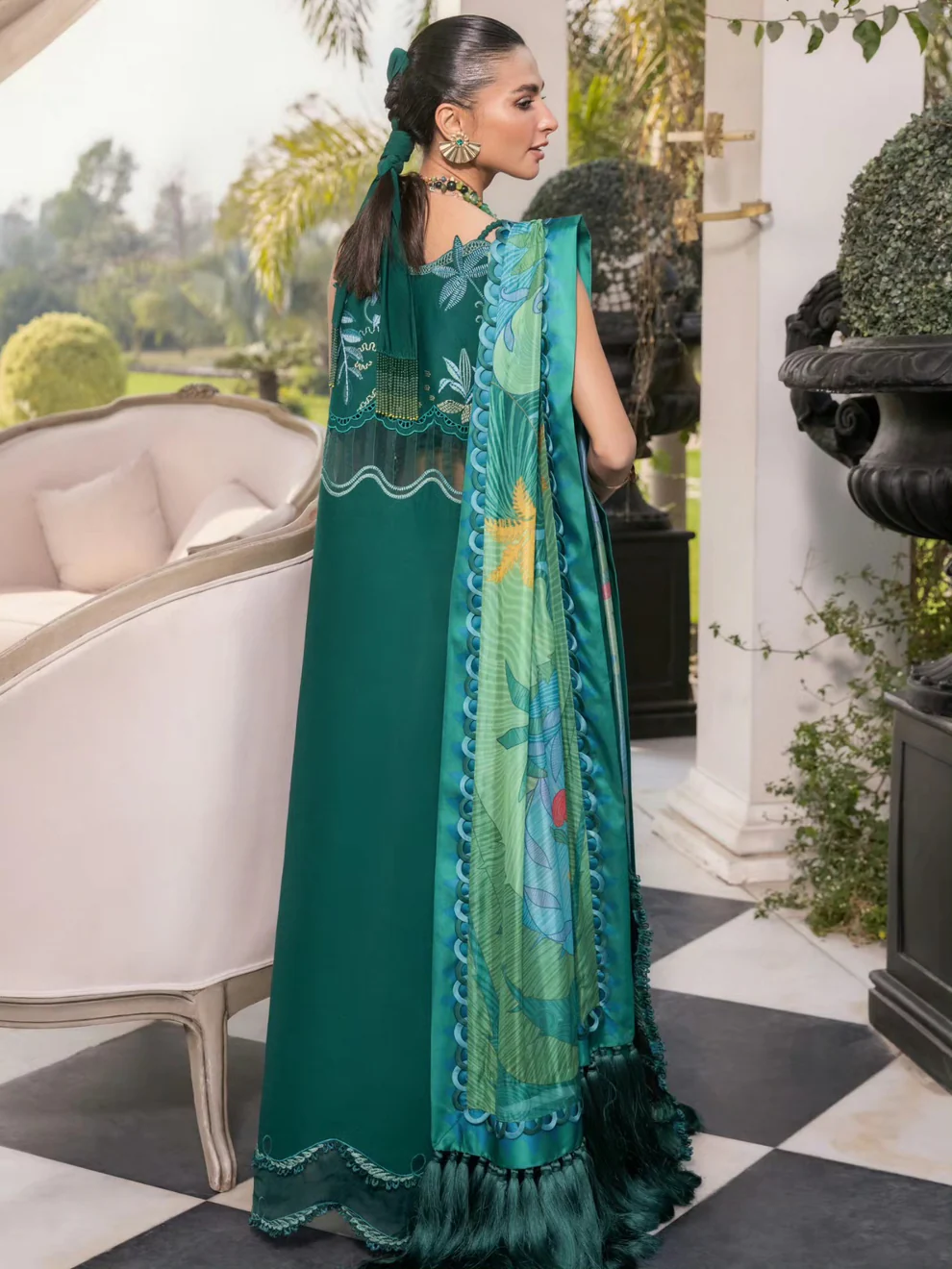 Luxurious Lawn Suit with Scallop Floral Embroidery Emerald Green Embroidered Lawn Suit with Scallop Neckline