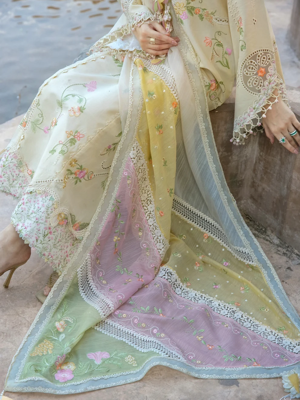 Elegant Off White Pakistani Lawn Suit With Ombre Dupatta & Schiffli Lace Luxurious 3 piece lawn dress with bell sleeves and schiffli lace embroidery