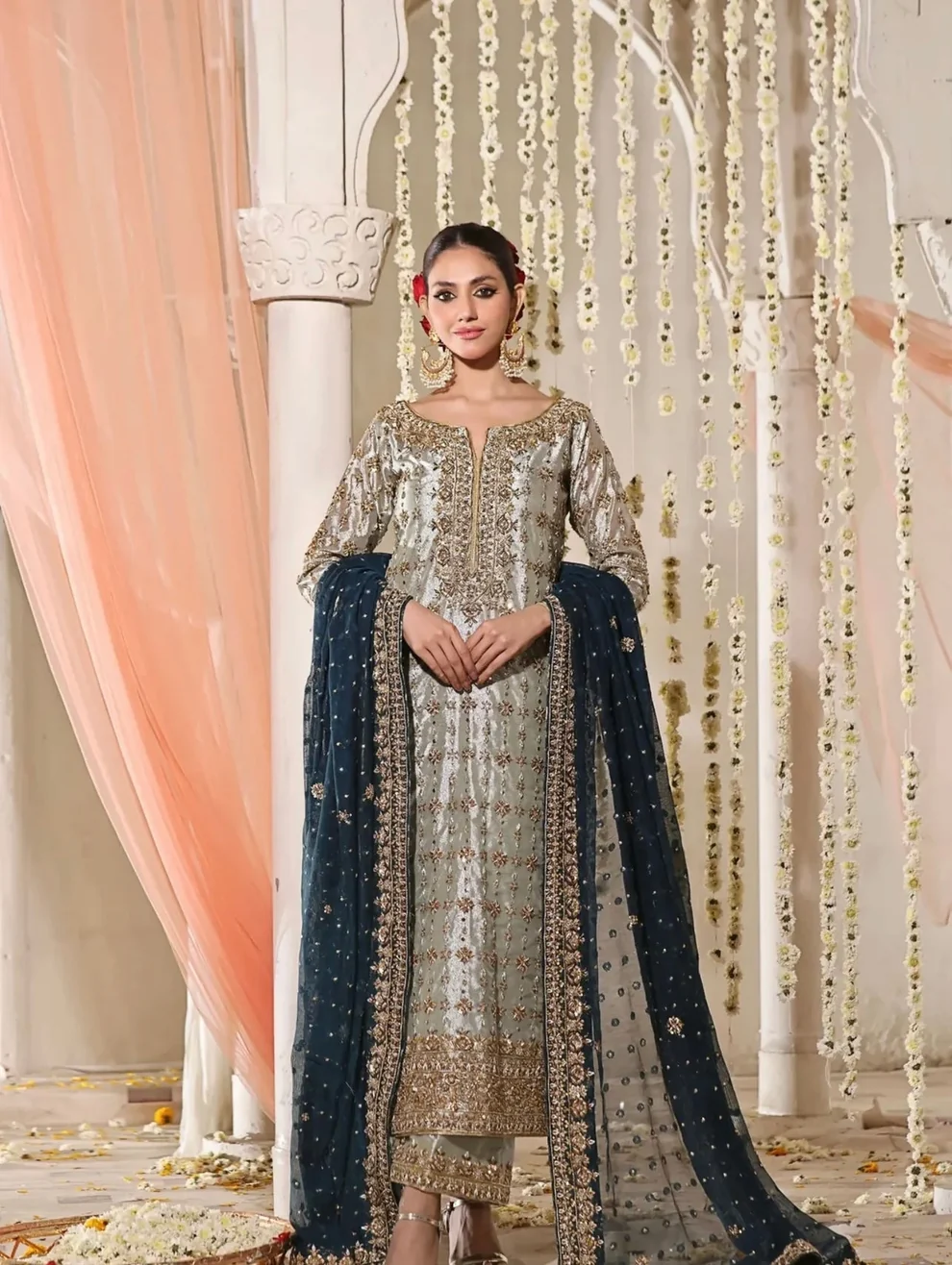 Noorjahan Silver Grey Wedding Dress Fancy dress for wedding